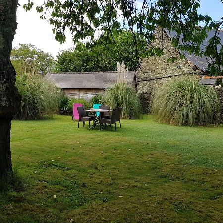 Les Locations Du Puits Bed & Breakfast Rochefort-en-Terre Luaran gambar