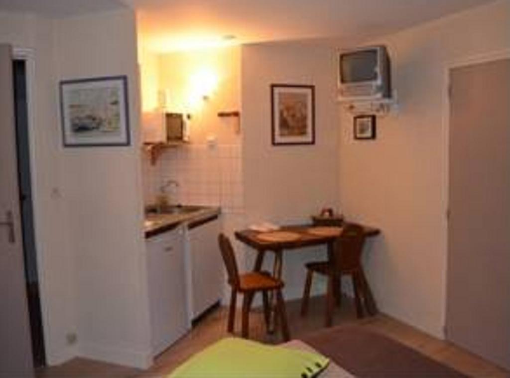 Les Locations Du Puits Bed & Breakfast Rochefort-en-Terre Luaran gambar